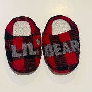 🌴 FREE Onzie Lil' Bear Kids Slippers - Red and Black Plaid